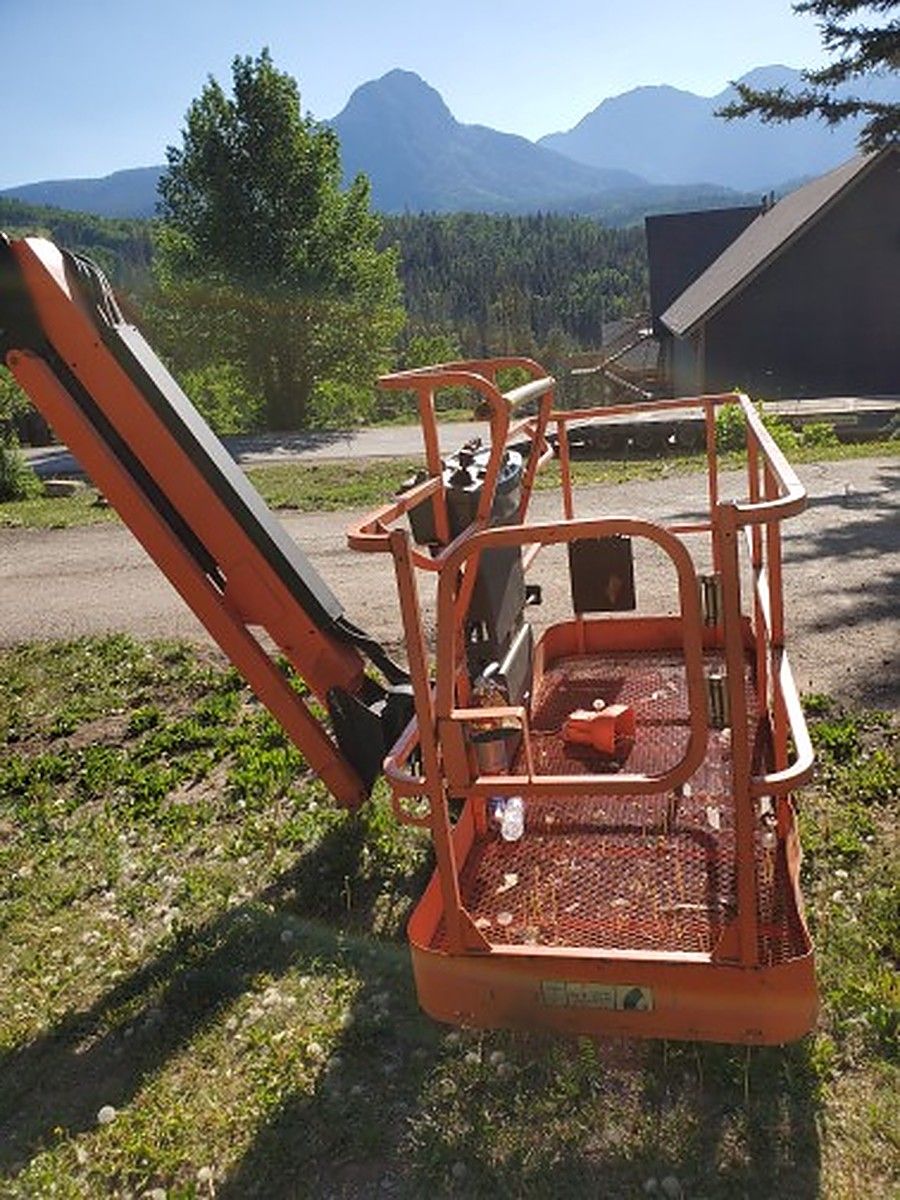 JLG 600AJ photo 3