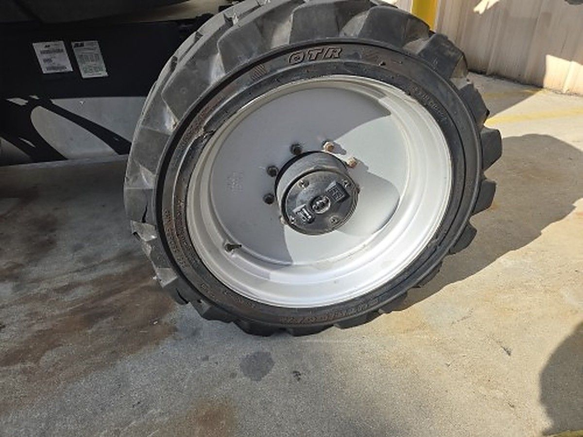 JLG 600AJ photo 13
