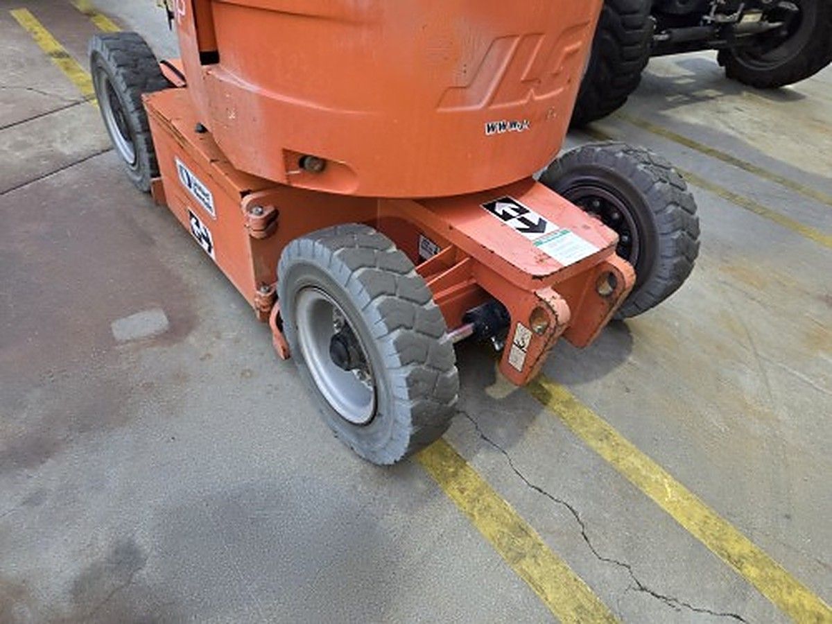 JLG 600AJ photo 10