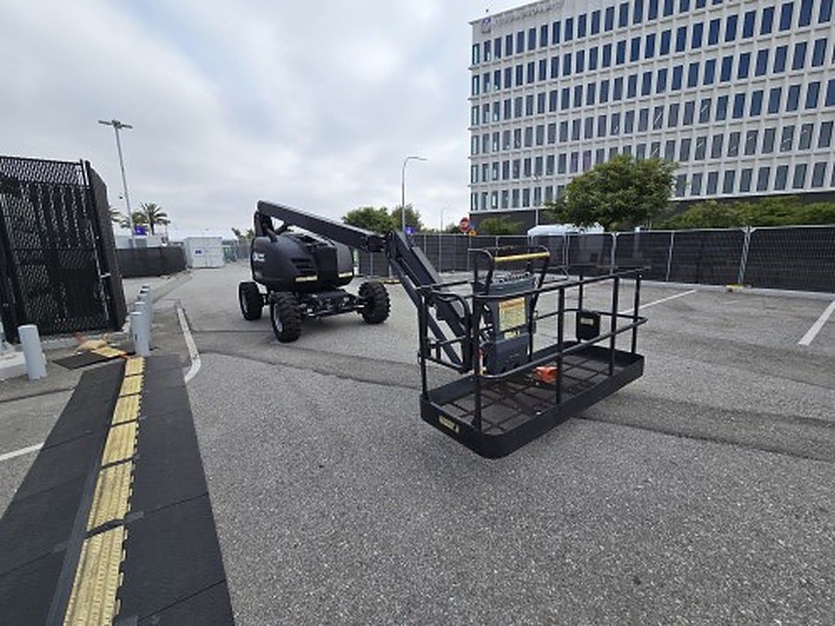 JLG 600AJ photo 5