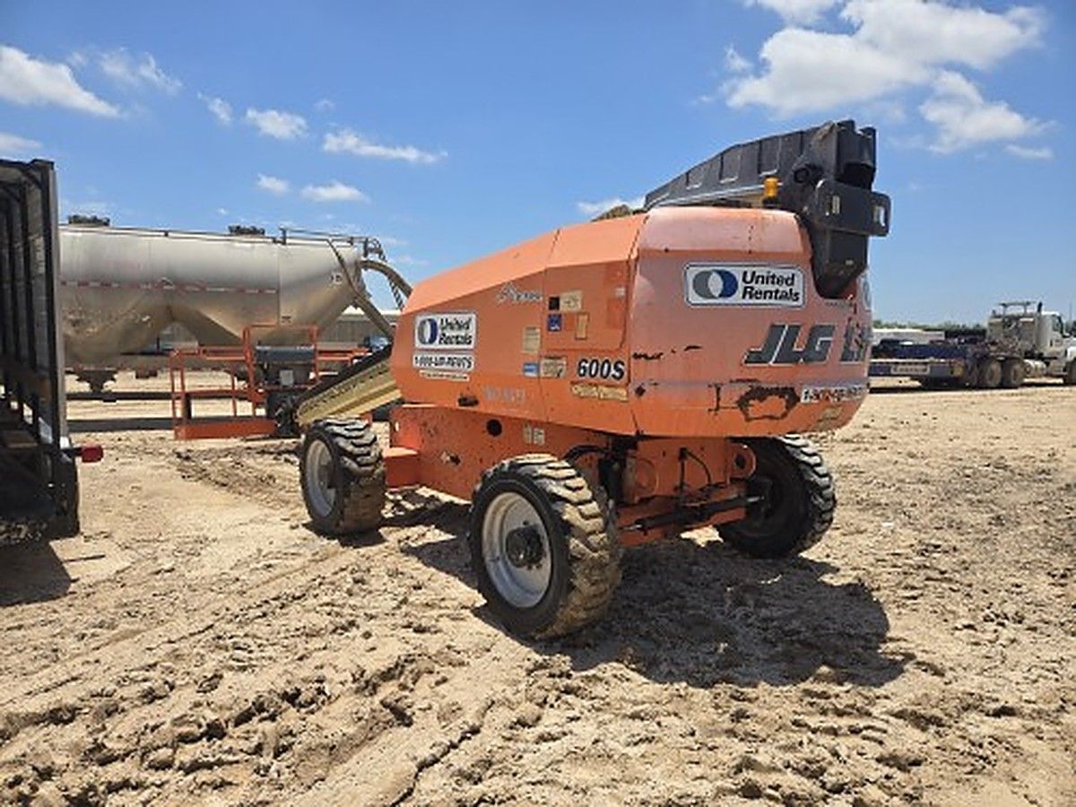 2017 JLG 600S for sale in Las Vegas, NV