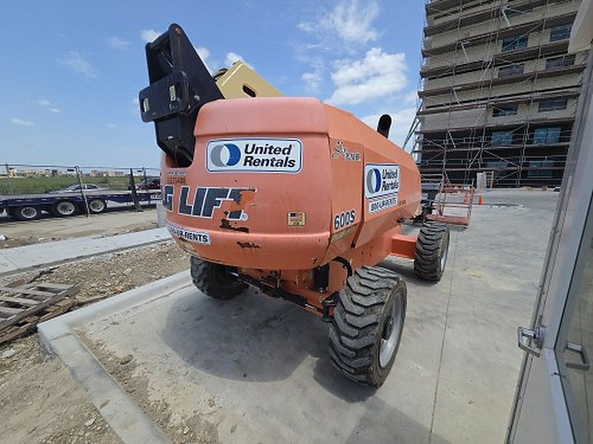 JLG 600S photo 3