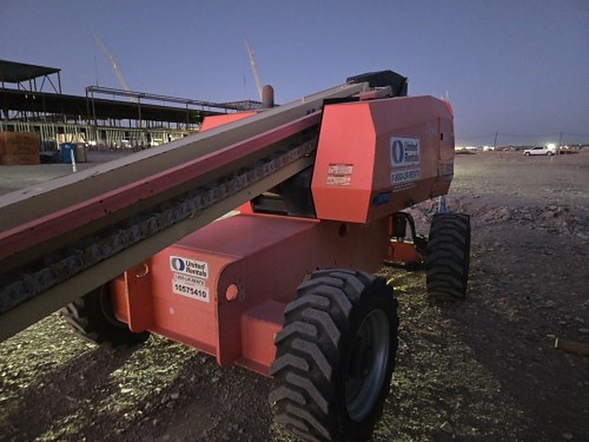 JLG 600S photo 3