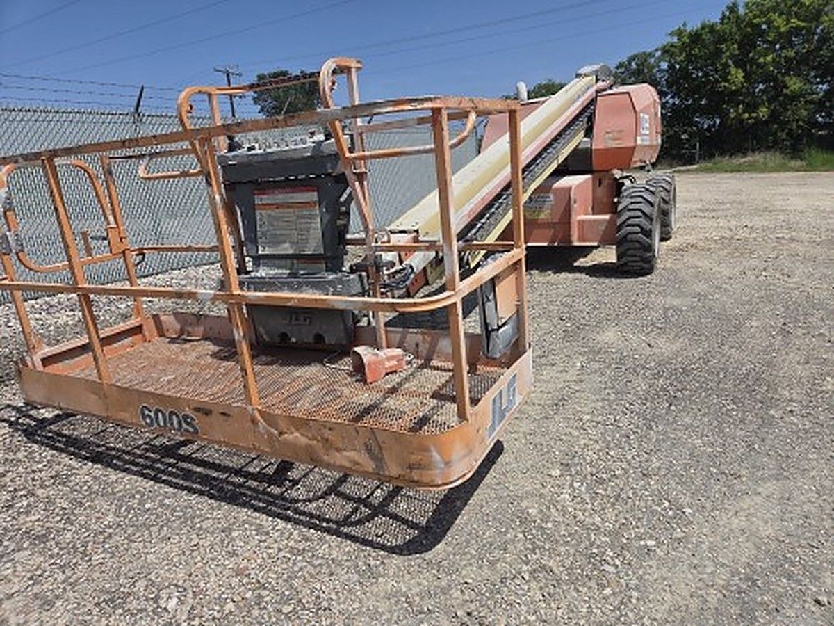 JLG 600S photo 4