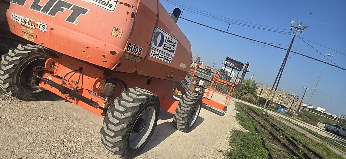 JLG 600S photo 4