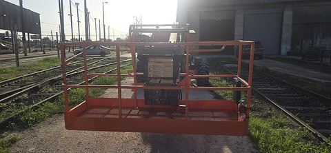 2017 JLG 600S Boom 60-64' Telescopic