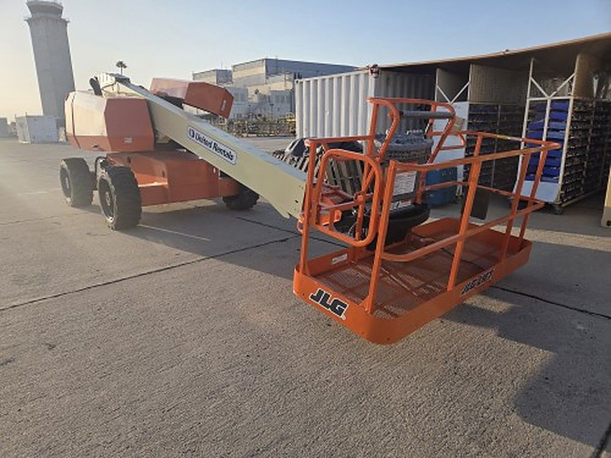 JLG 600S photo 2