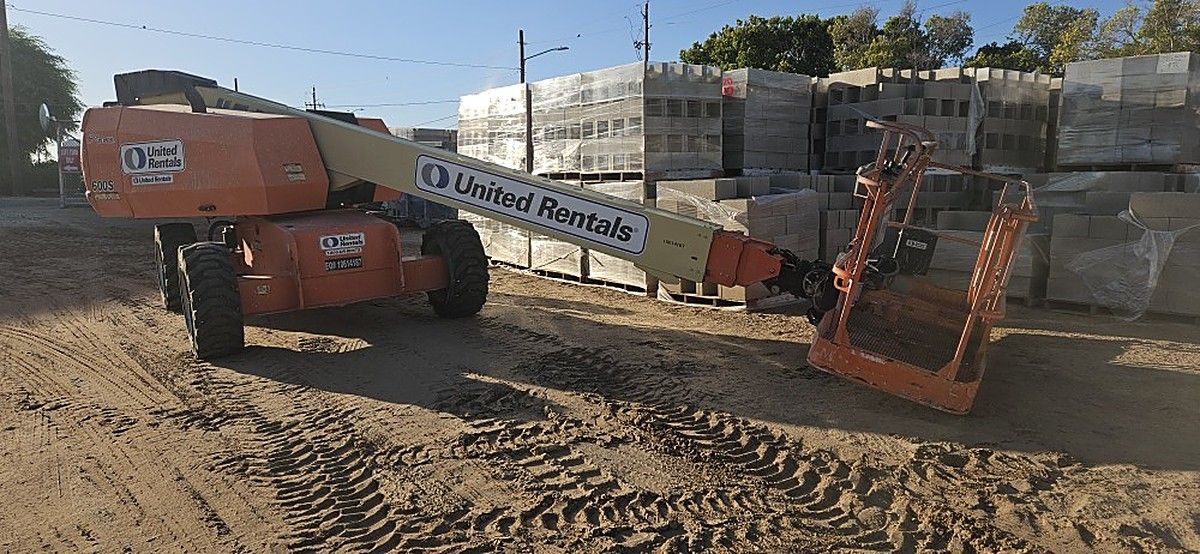 JLG 600S photo 3