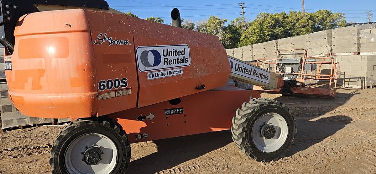 JLG 600S photo 4