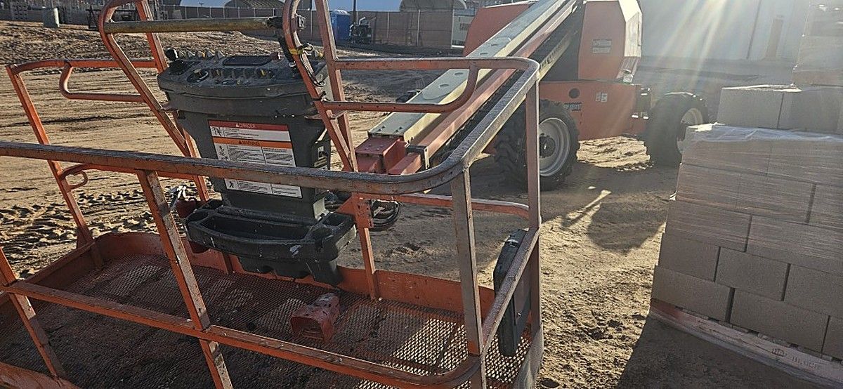 JLG 600S photo 5