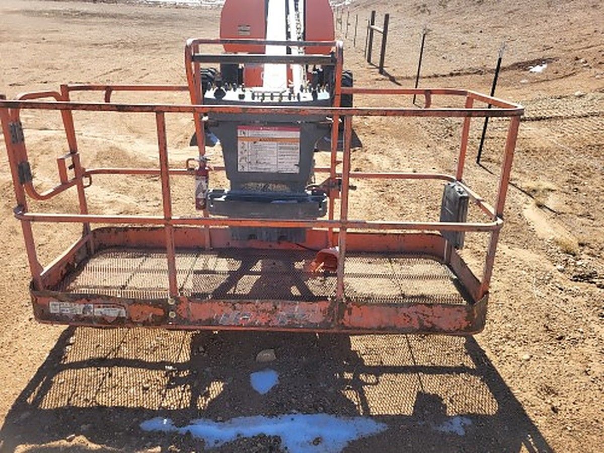 JLG 600S photo 3