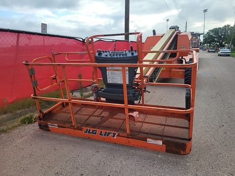 2017 JLG 600S Boom 60-64' Telescopic