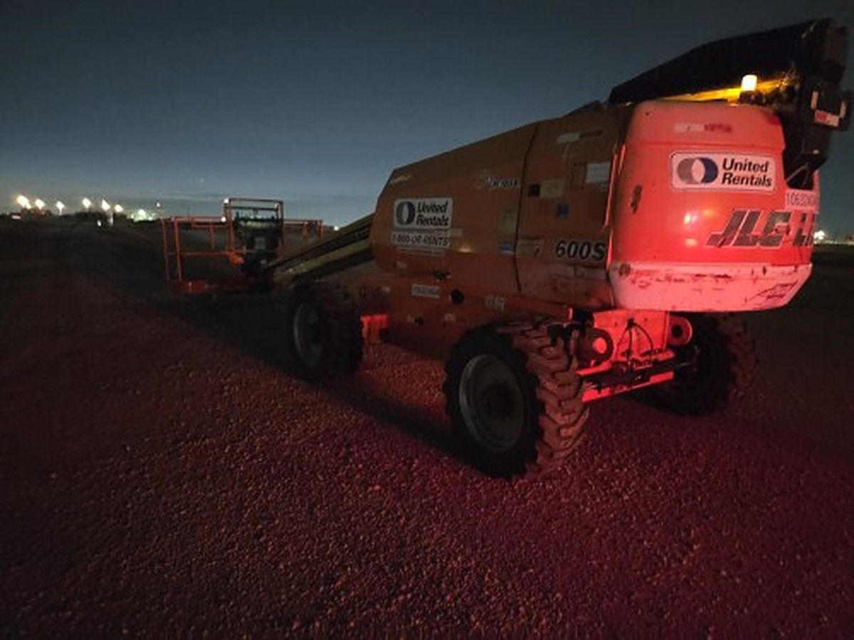 JLG 600S photo 3