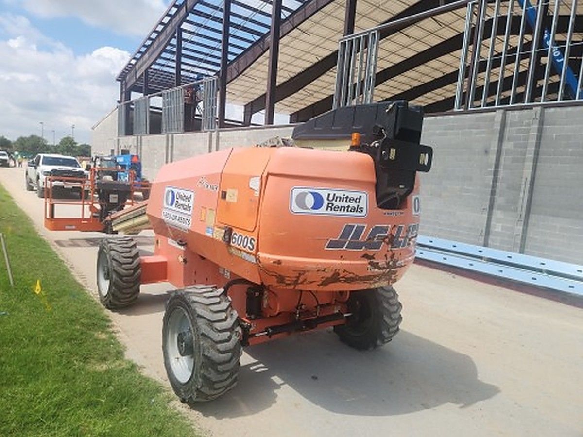 JLG 600S photo 5
