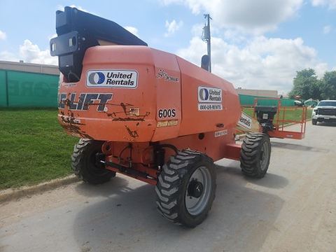 2017 JLG 600S for sale