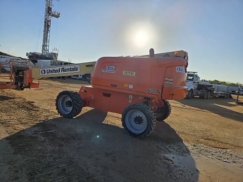 2017 JLG 600S for sale