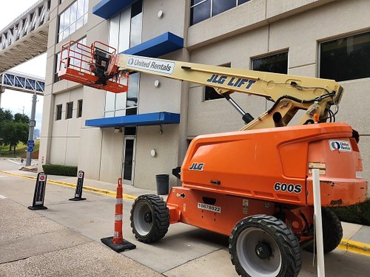 JLG 600S photo 2