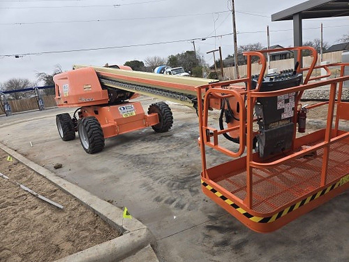 JLG 600S photo 2
