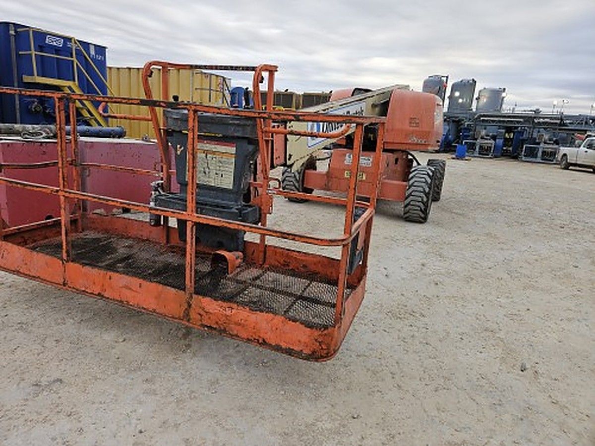 JLG 600S photo 3