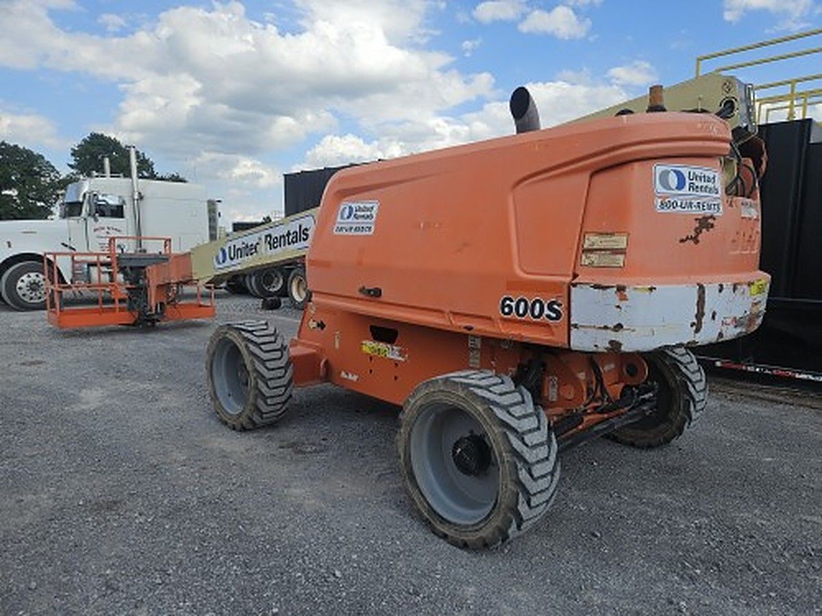 JLG 600S photo 3
