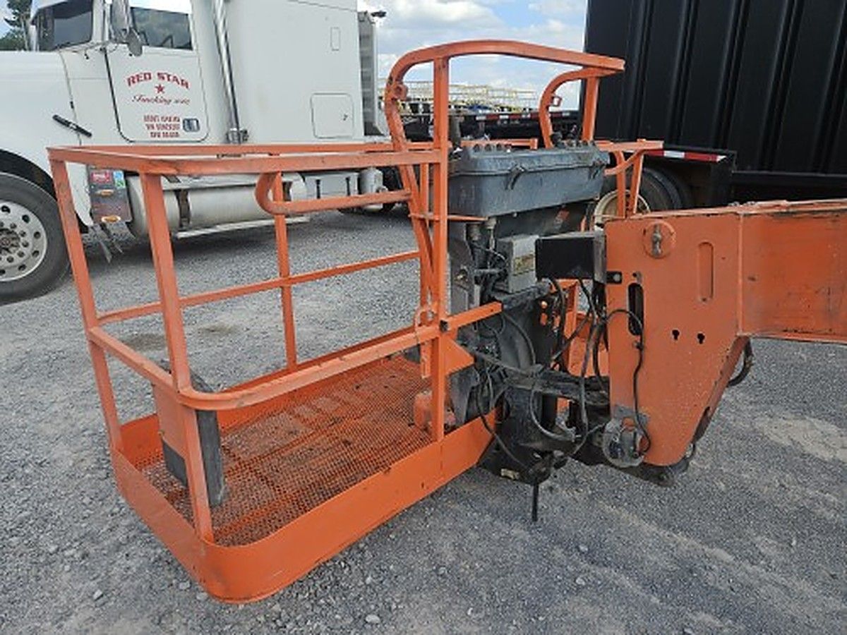 JLG 600S photo 6