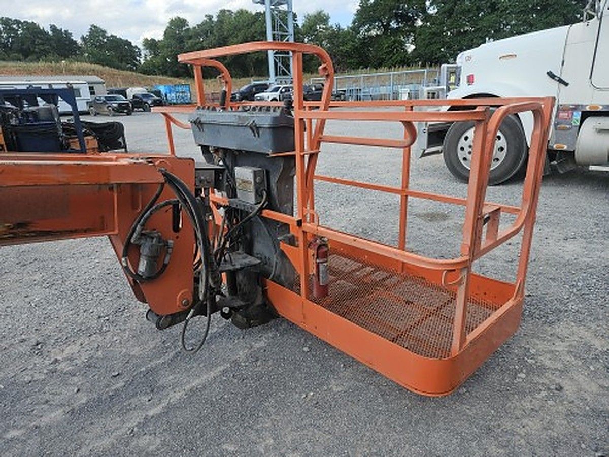 JLG 600S photo 7