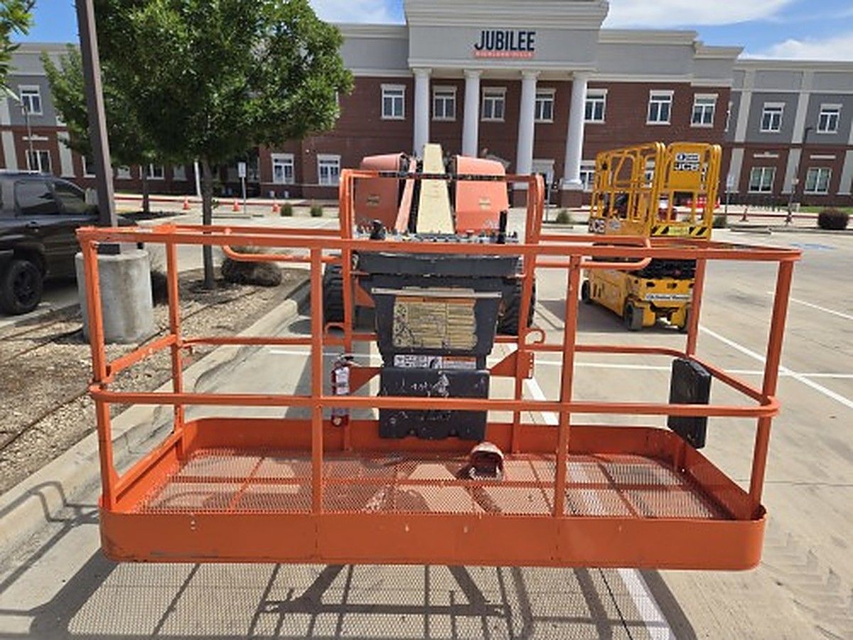 JLG 600S photo 4