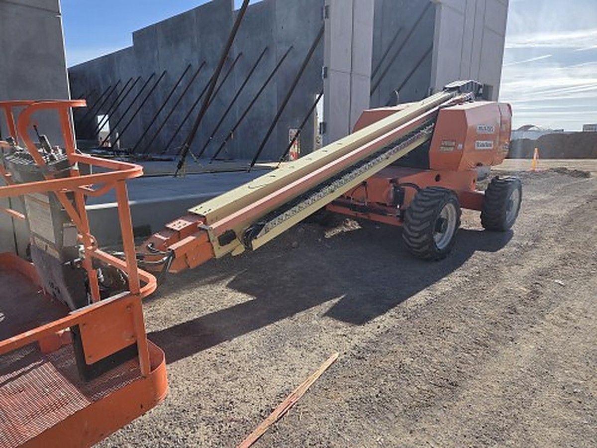 JLG 600S photo 3