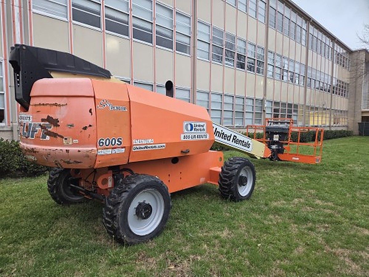 JLG 600S photo 7