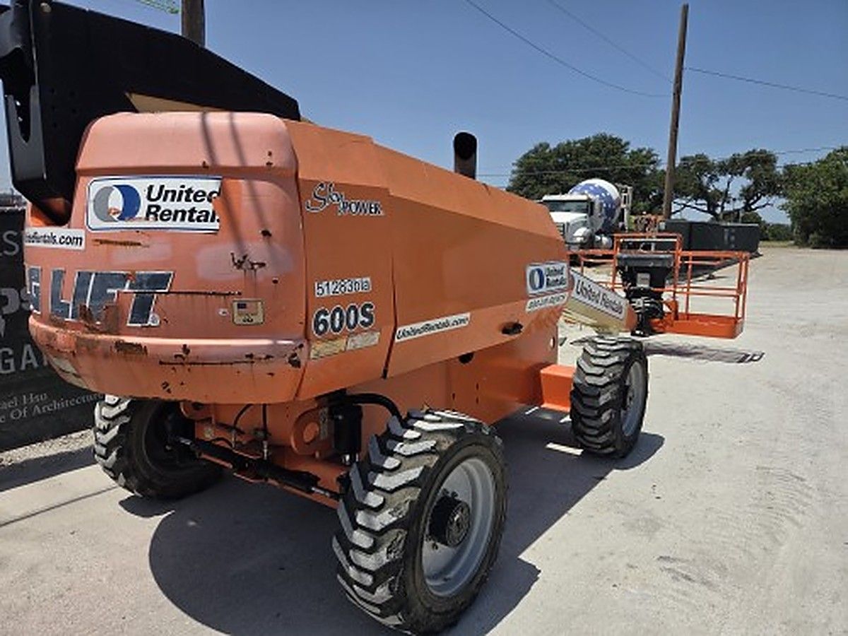 JLG 600S photo 3