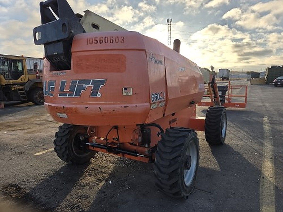 JLG 660SJ photo 2