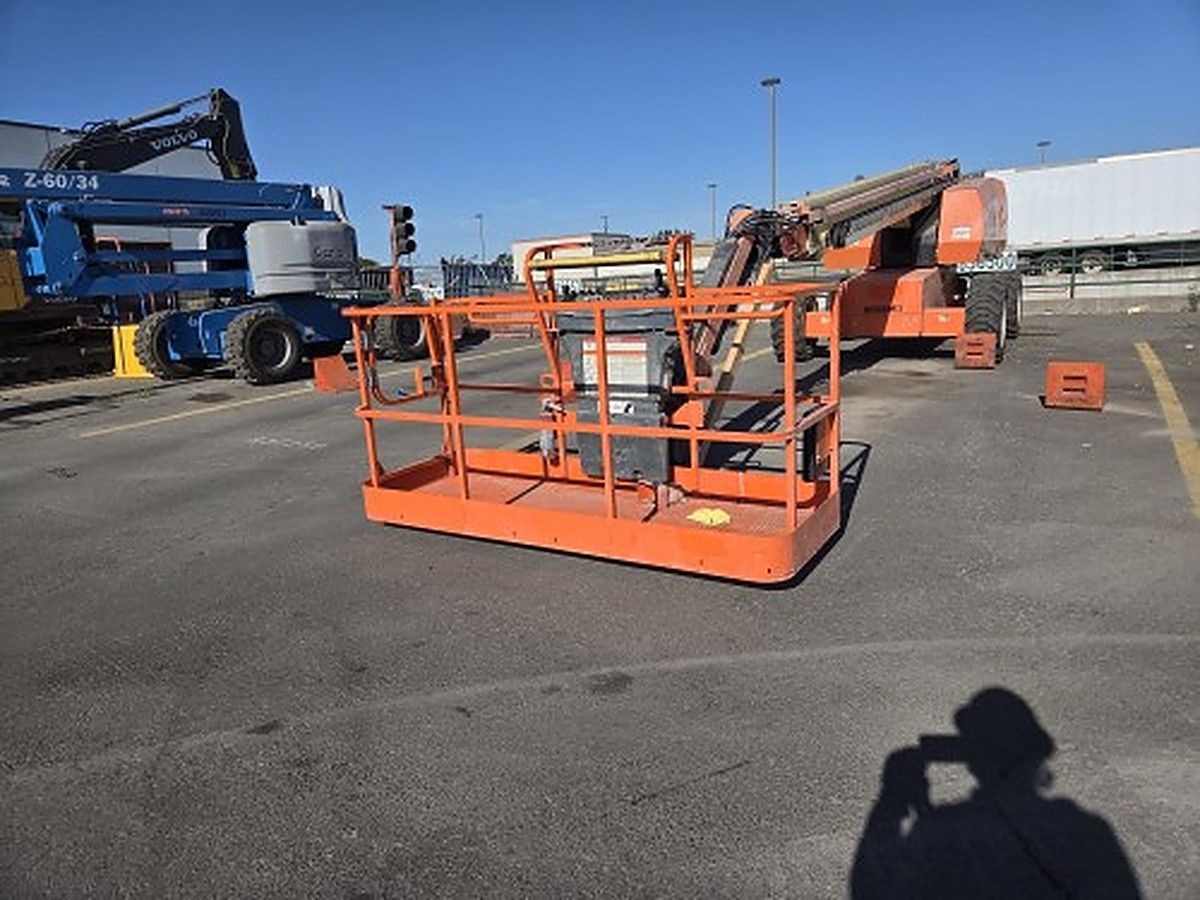 JLG 660SJ photo 9