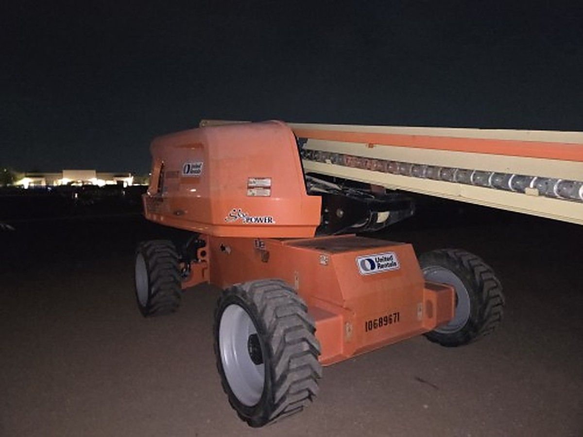 JLG 660SJ photo 9