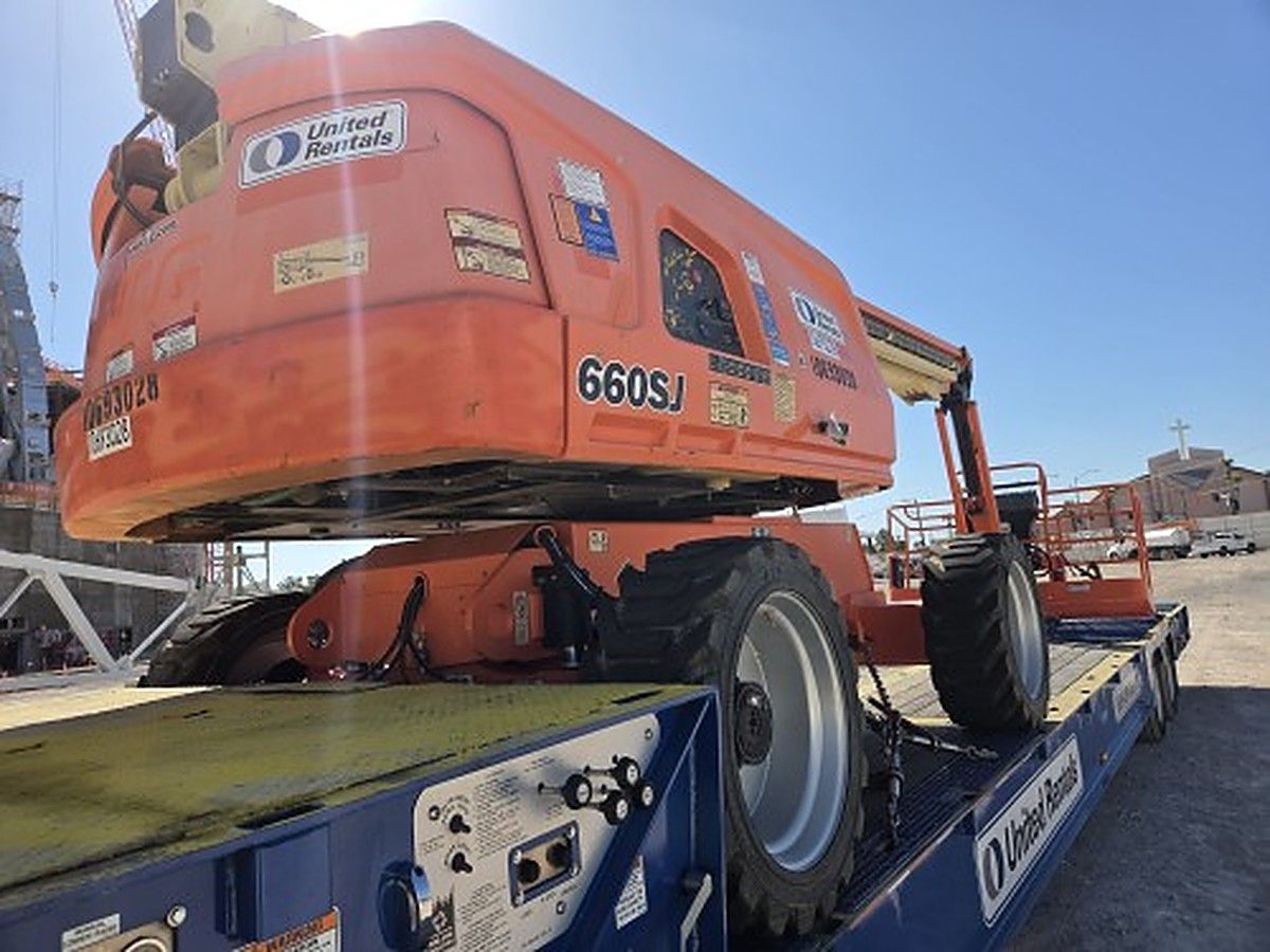 2017 JLG 660SJ for sale in Las Vegas, NV