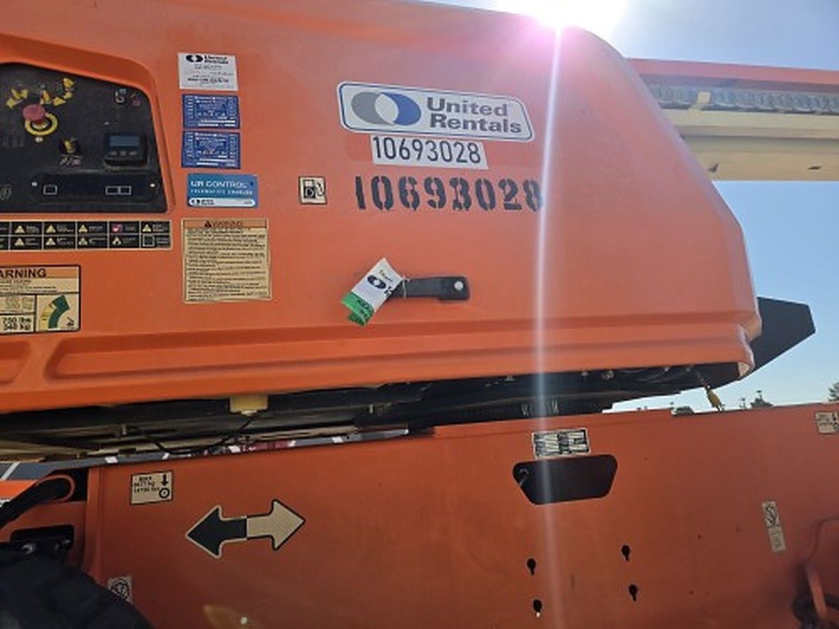 JLG 660SJ photo 2