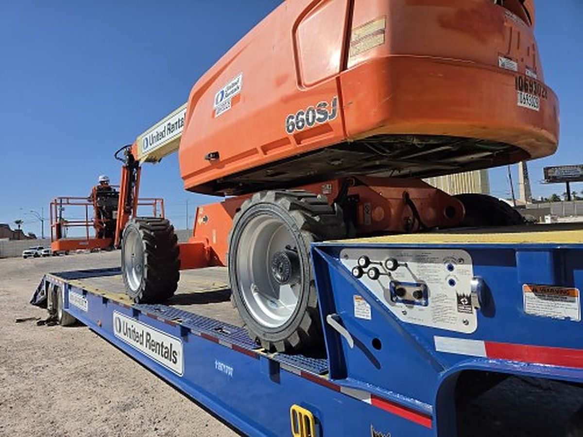 JLG 660SJ photo 3