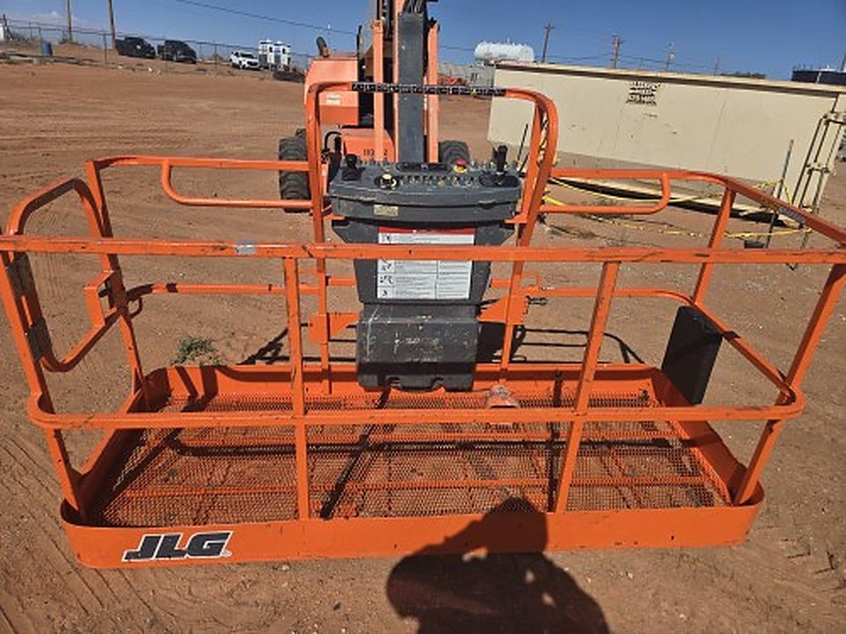 JLG 660SJ photo 5