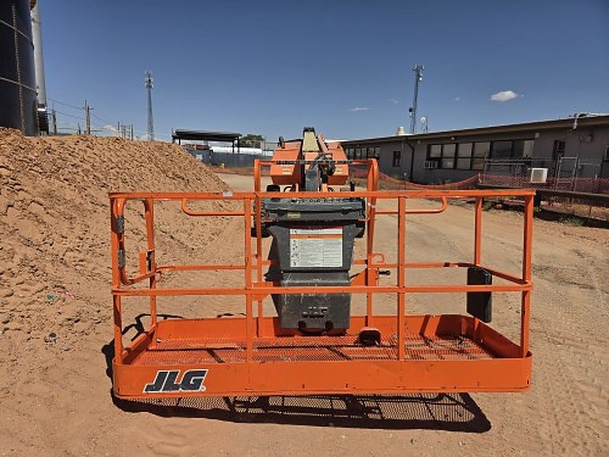 JLG 660SJ photo 8