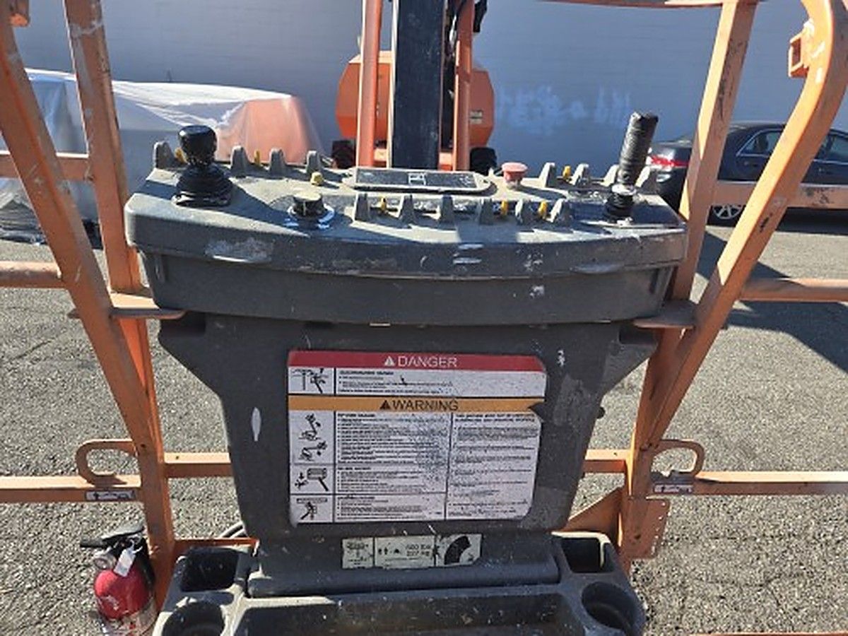 JLG 660SJ photo 8