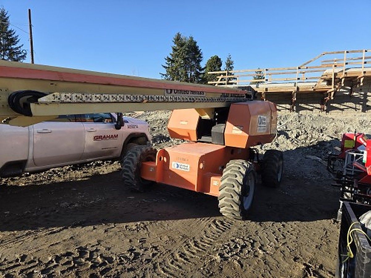 JLG 660SJ photo 2
