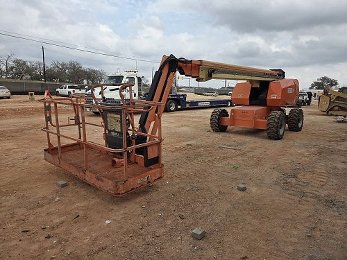 JLG 660SJ photo 2