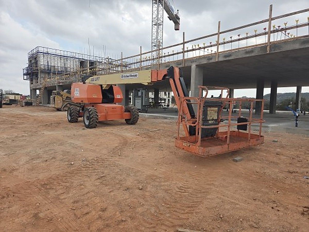 JLG 660SJ photo 3