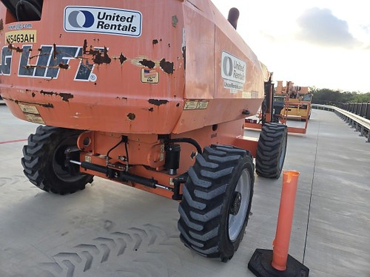 JLG 660SJ photo 2