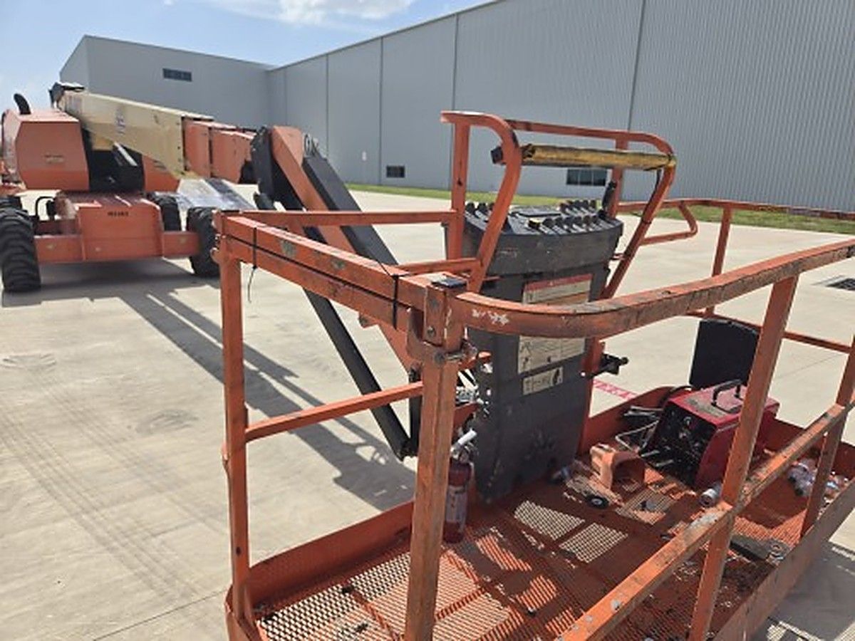 JLG 660SJ photo 7