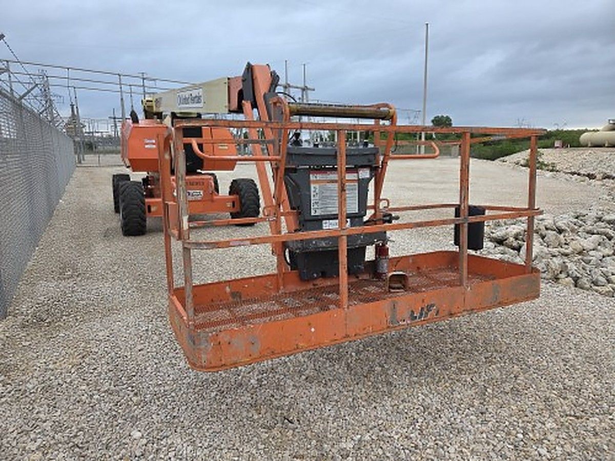JLG 800AJ photo 3