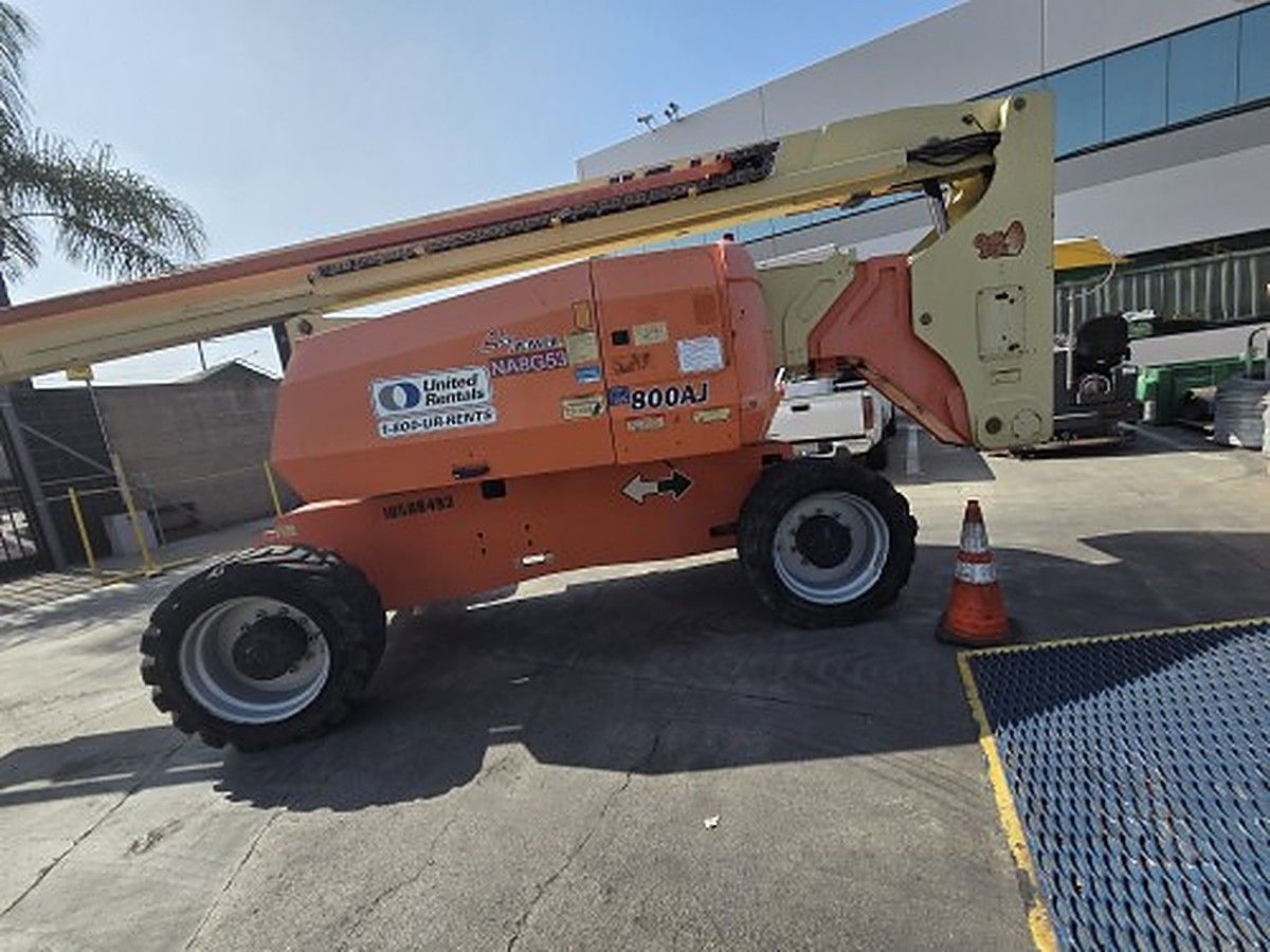 JLG 800AJ photo 2