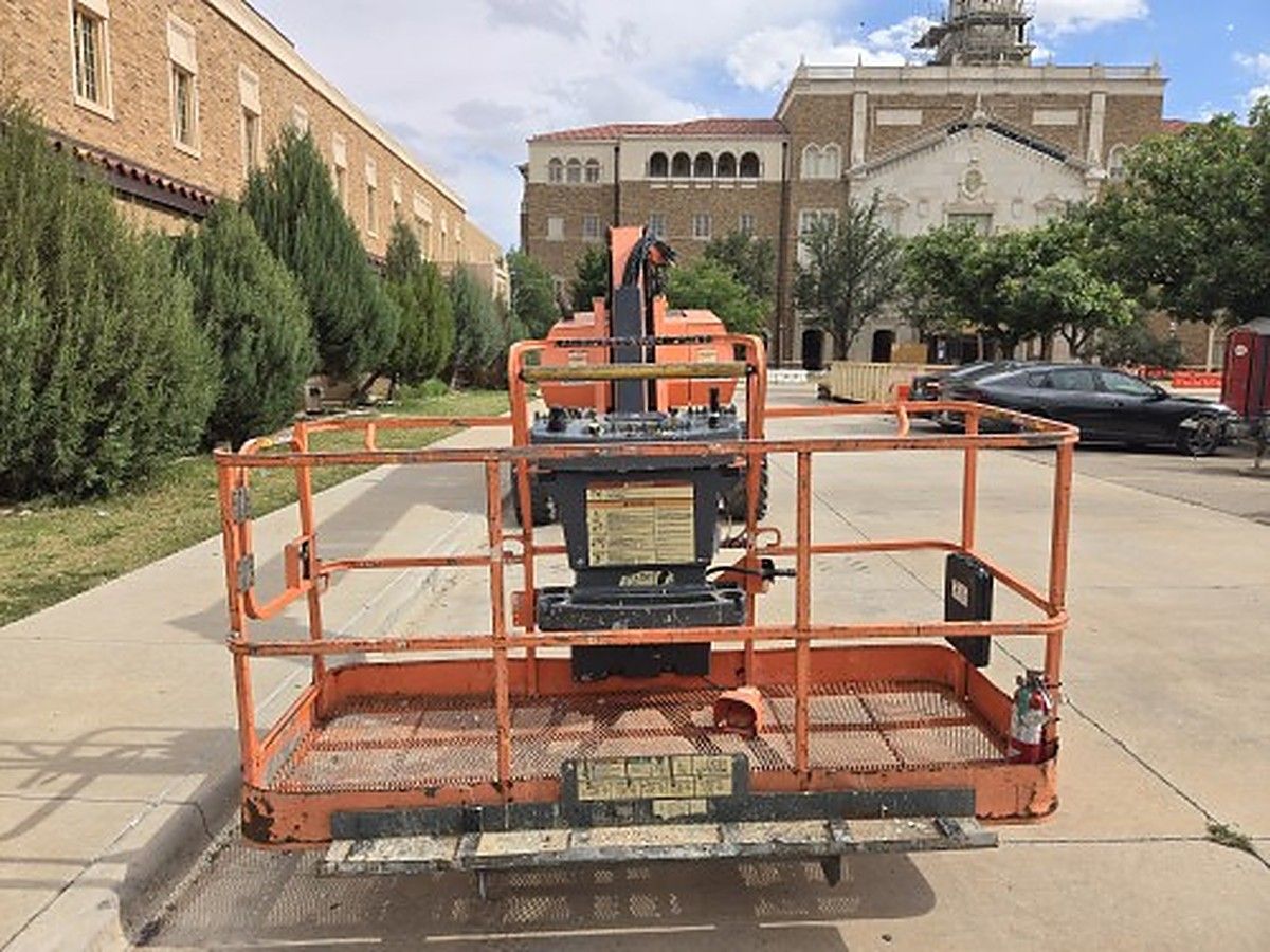 JLG 800AJ photo 7