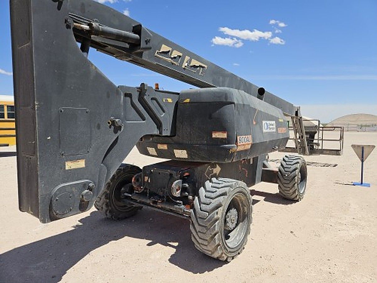 JLG 800AJ photo 3
