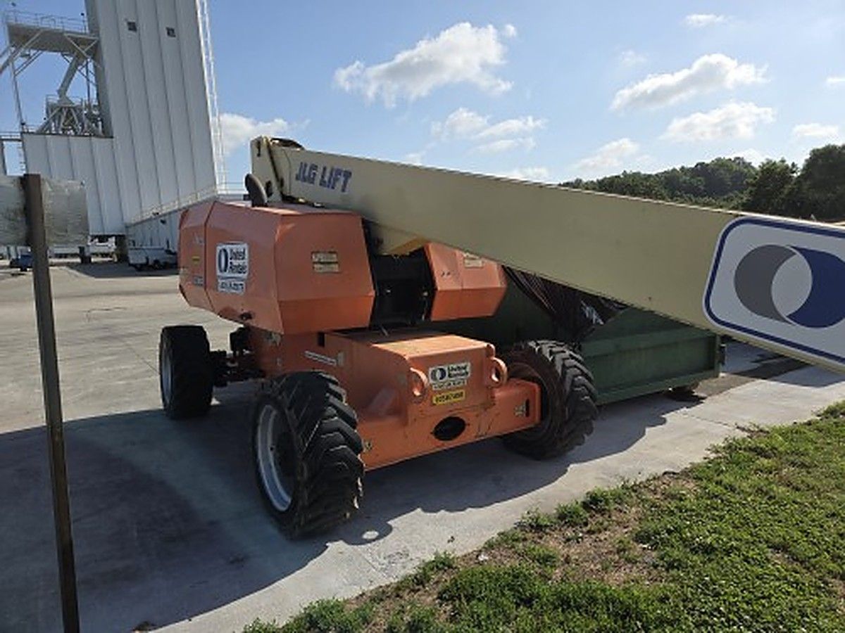 JLG 800S photo 3