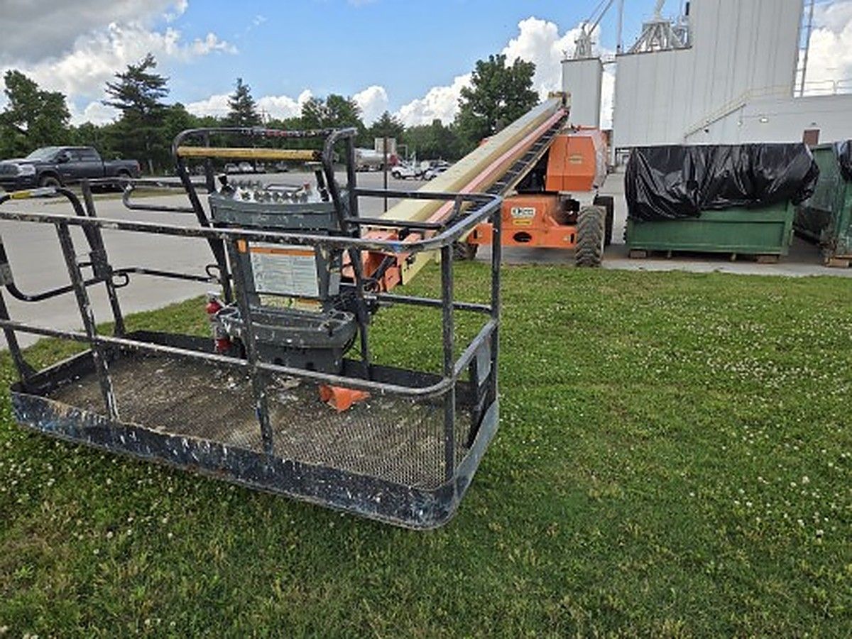 JLG 800S photo 7